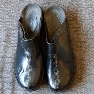 Clark's Black Leather Mule Shoes